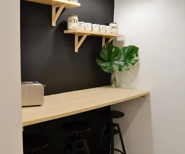 Near The - 3bed - 2bath - Wifi Apartment