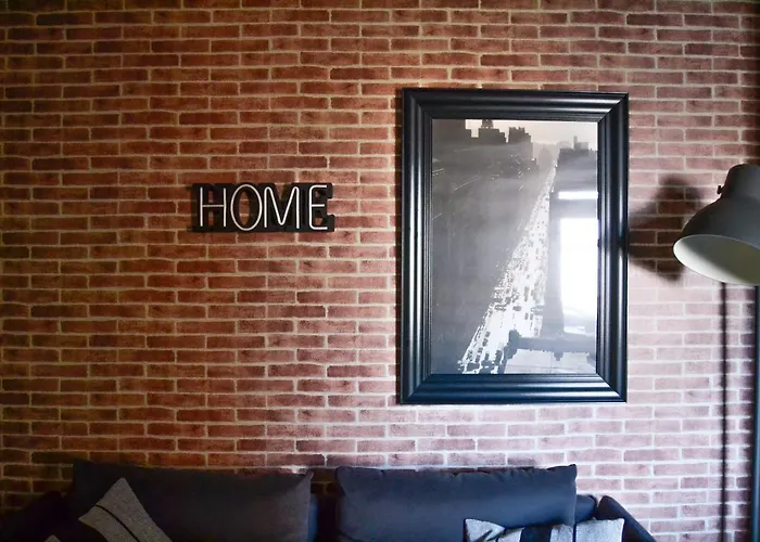 Near The - 3bed - 2bath - Wifi Apartment