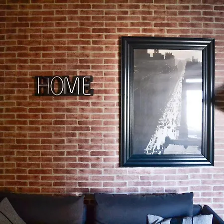 Near The - 3bed - 2bath - Wifi Apartment