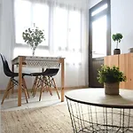 Near The - 3bed - 2bath - Wifi Appartement