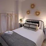 Near The - 3bed - 2bath - Wifi Appartement *